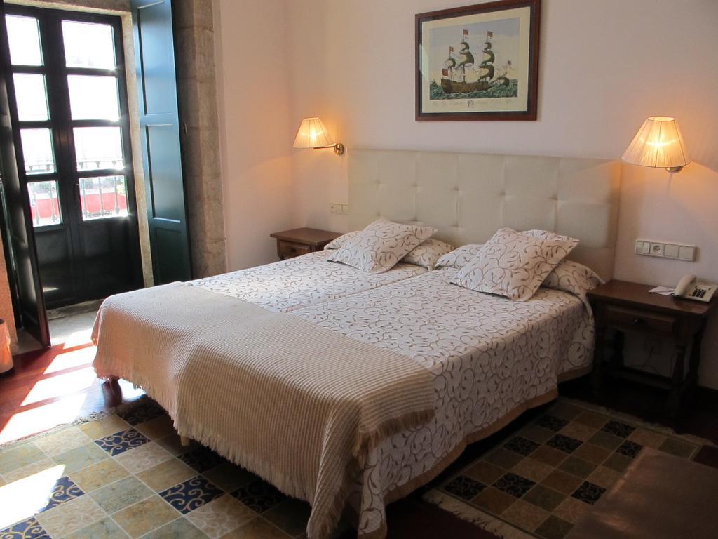 Pazo De Mendoza Hotell Baiona Exteriör bild
