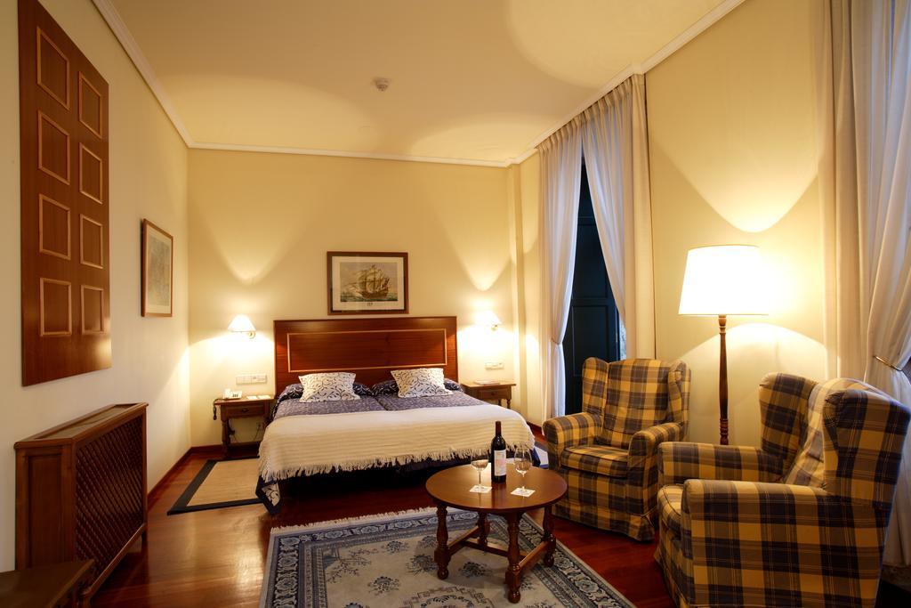 Pazo De Mendoza Hotell Baiona Exteriör bild